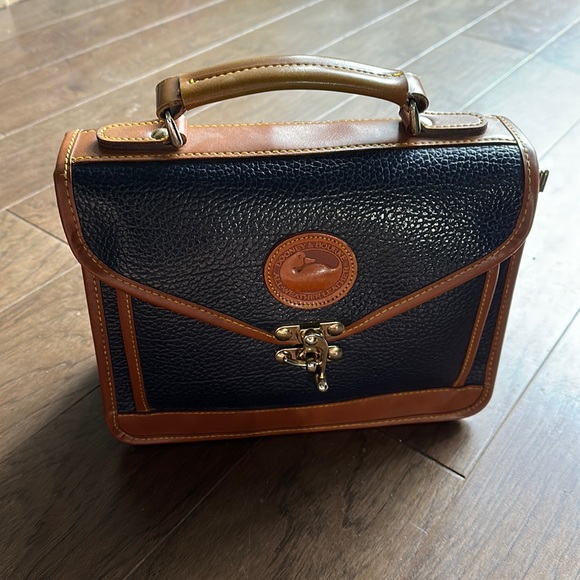 Dooney & Bourke Navy Purse - Picture 1 of 6
